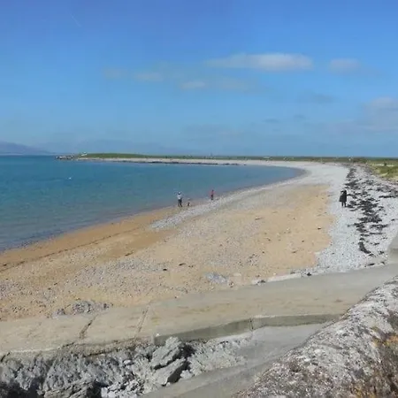 Дом отдыха Country Cottage, Stunning Views Трали