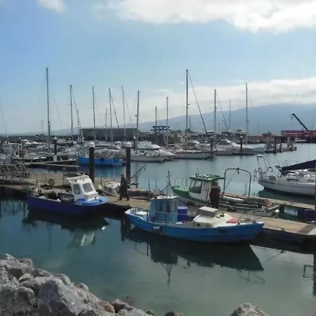 Country Cottage, Stunning Views Трали